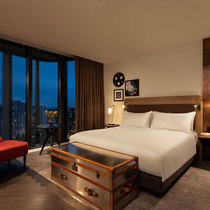 Deluxe Zimmer mit Kingsize-Bett
